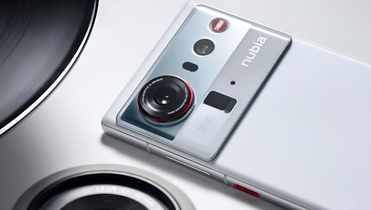 Nubia Z80 Ultra flagship smartphone with 2K AMOLED display, Snapdragon 8 Elite Gen 5 processor, and triple rear camera setup