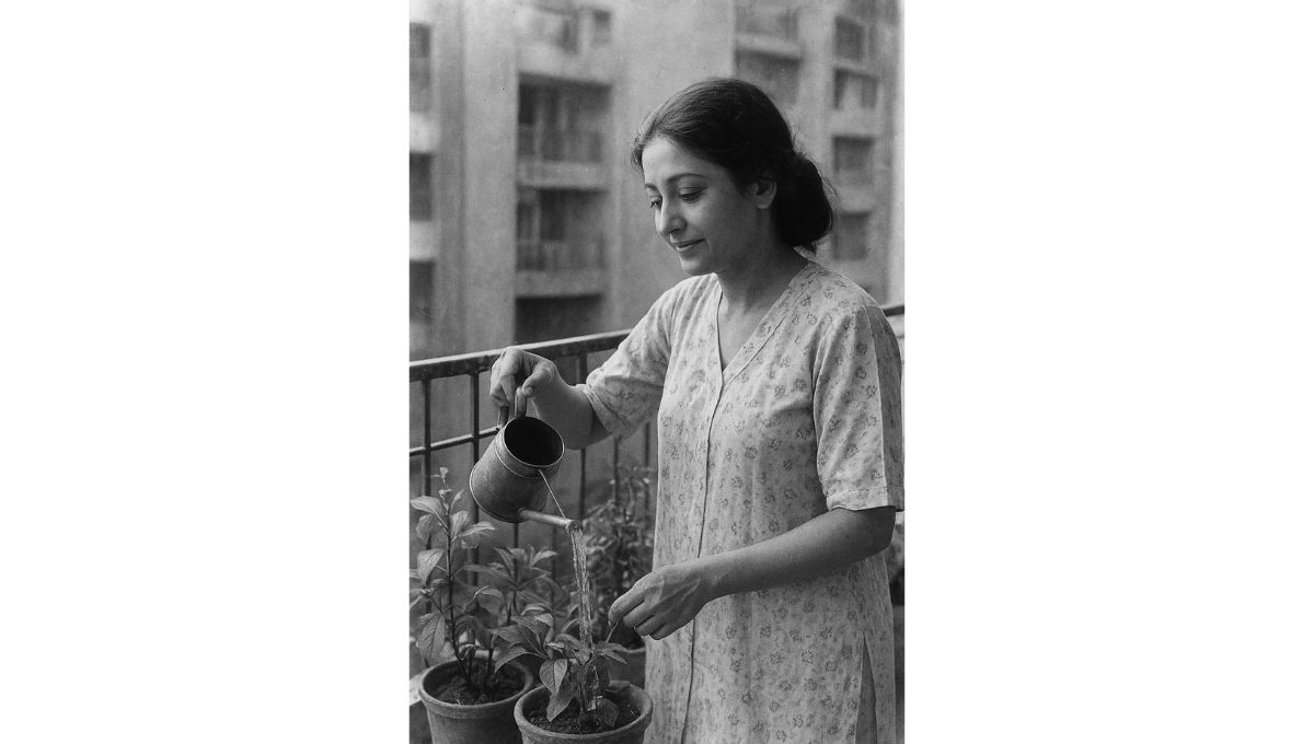 5 Best AI Prompts Renowned Actor Suchitra Sen